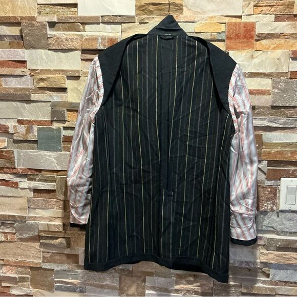 Hermes Black Sport Coat with Notched Lapel and Textured Fabric - Picture 9 of 11